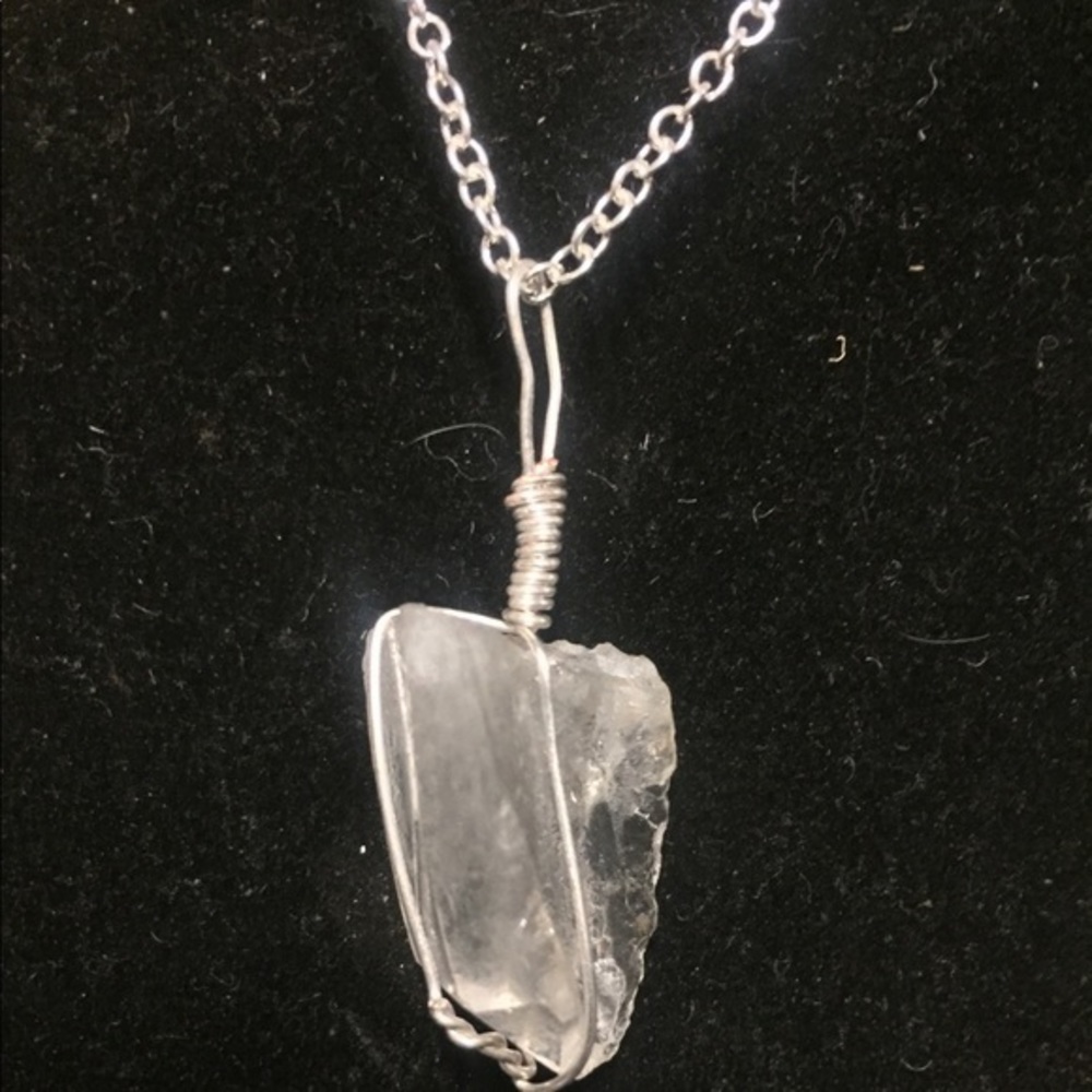(1) Crystal on sterling silver chain necklace